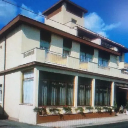 Faro 2* Σενιγκάλια